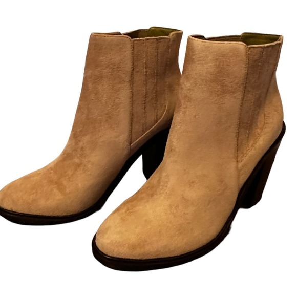 Joie Cloee‎ Leather Heeled Booties NIB - Picture 1 of 9
